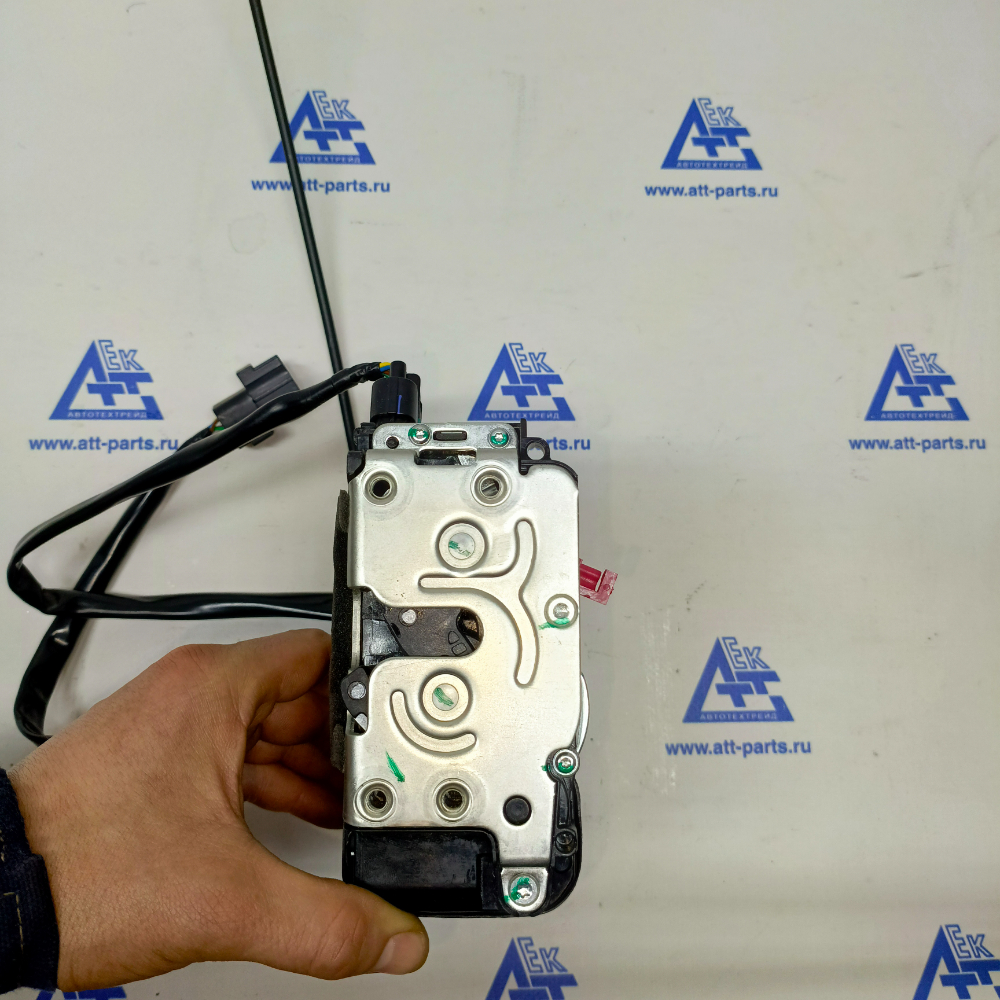 Замок двери электрический левый AZ166434000017 AVL KRAFTTECHNIK SITRAK (70310586)