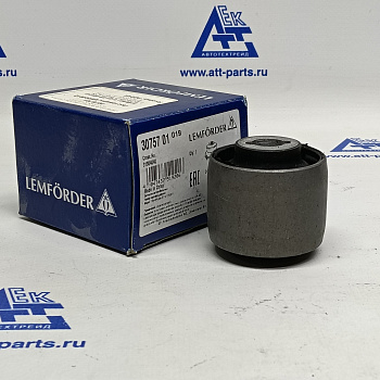 Сайлентблок рычага Volvo XC90 2.5/3.0/4.4 02 31304040 LMI 3075701