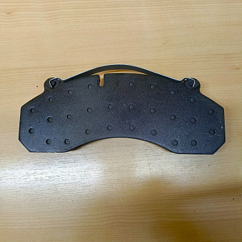 Колодка тормозная SITRAK C7H [ Передняя ! ] (к/т 1 шт.) WG9100443050 111