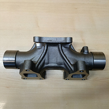 Коллектор выпускной SITRAK MC13 [центральная часть] 201V08102-0725